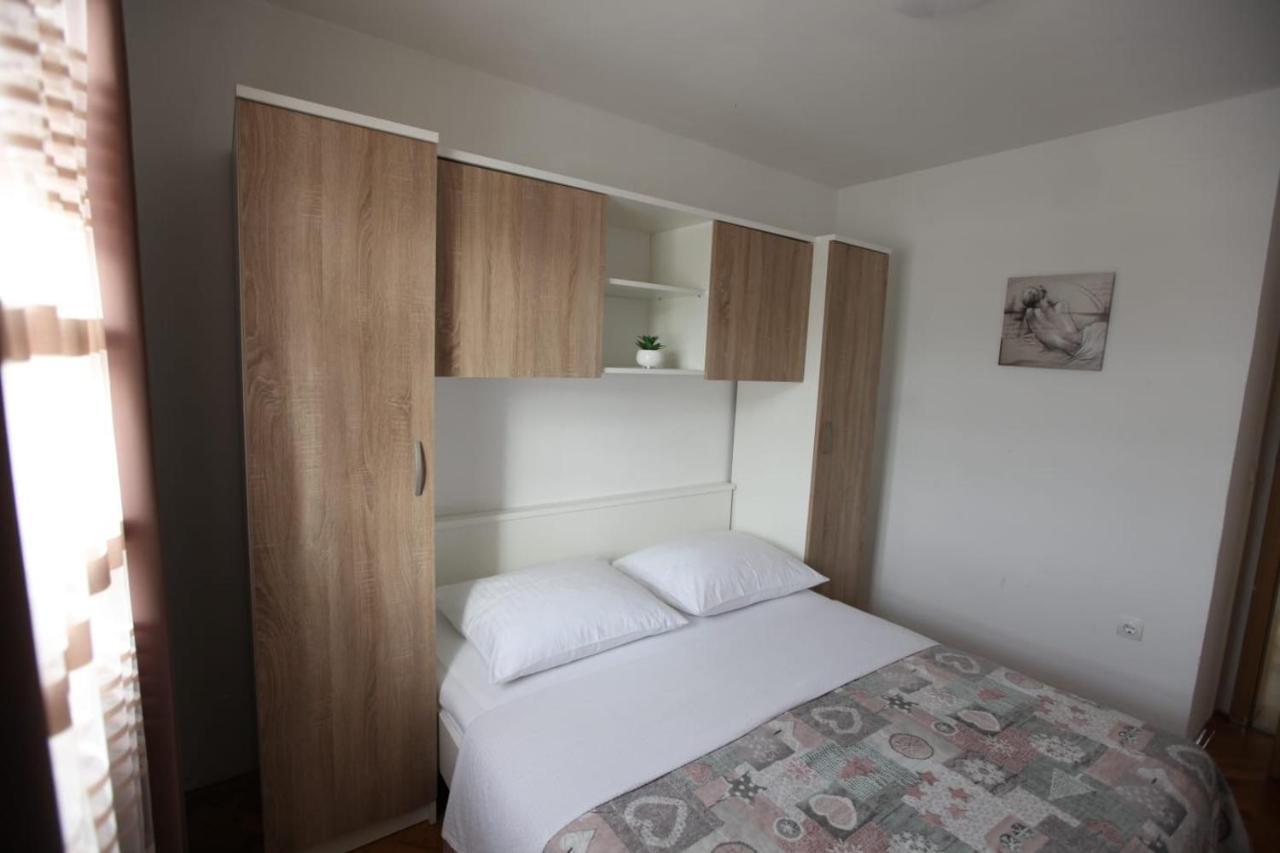 Ana & Marija Apartment คาชเตลา ภายนอก รูปภาพ