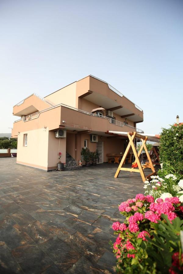 Ana & Marija Apartment คาชเตลา ภายนอก รูปภาพ