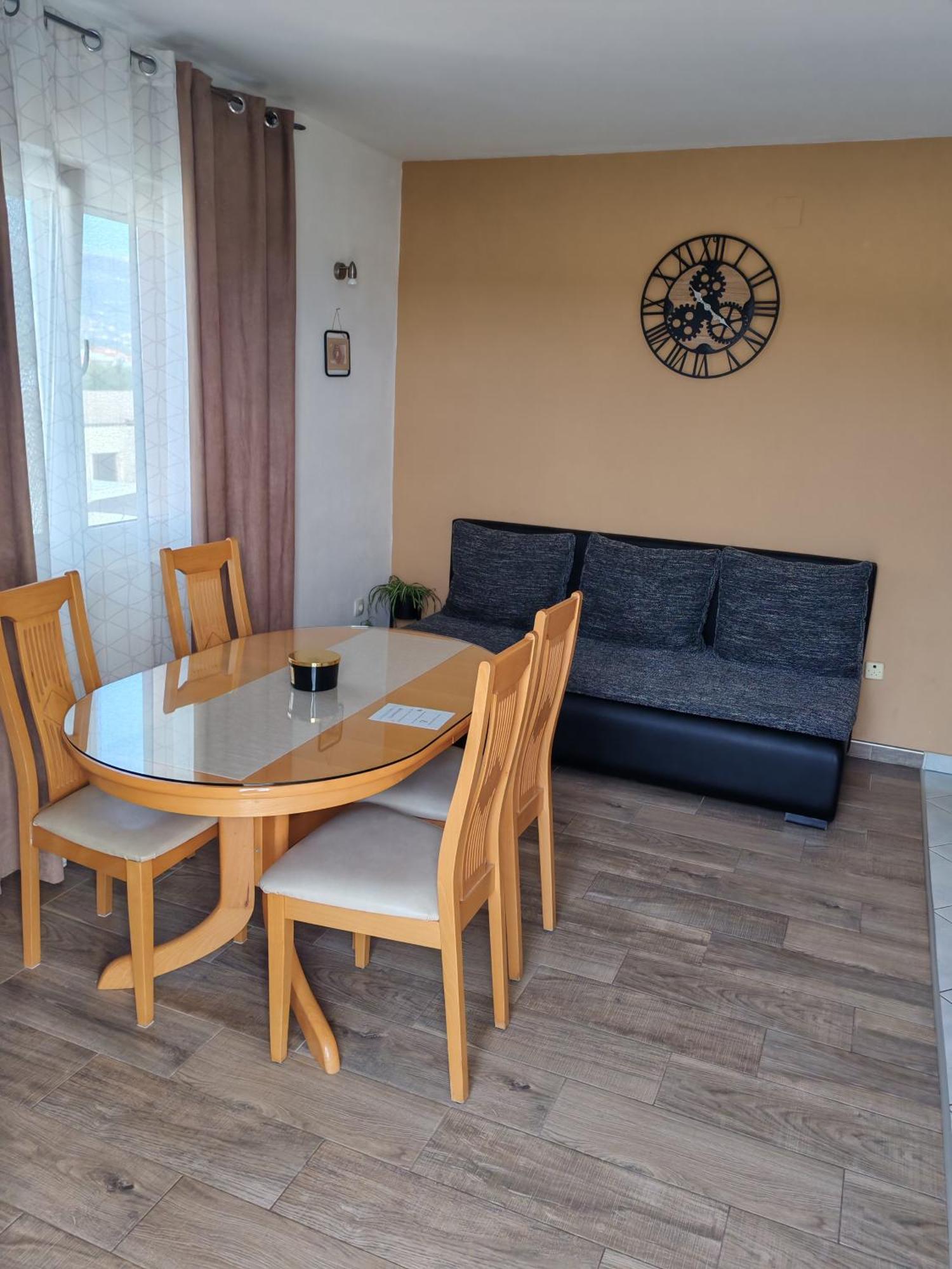 Ana & Marija Apartment คาชเตลา ภายนอก รูปภาพ