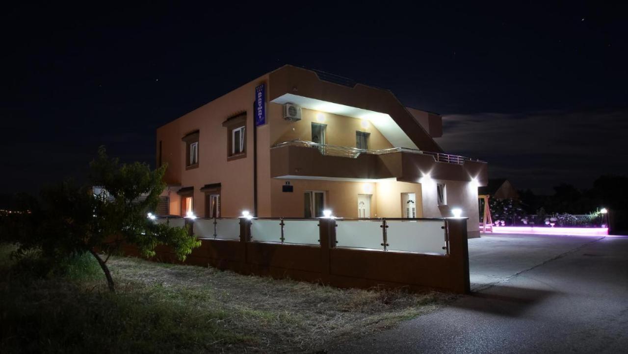 Ana & Marija Apartment คาชเตลา ภายนอก รูปภาพ