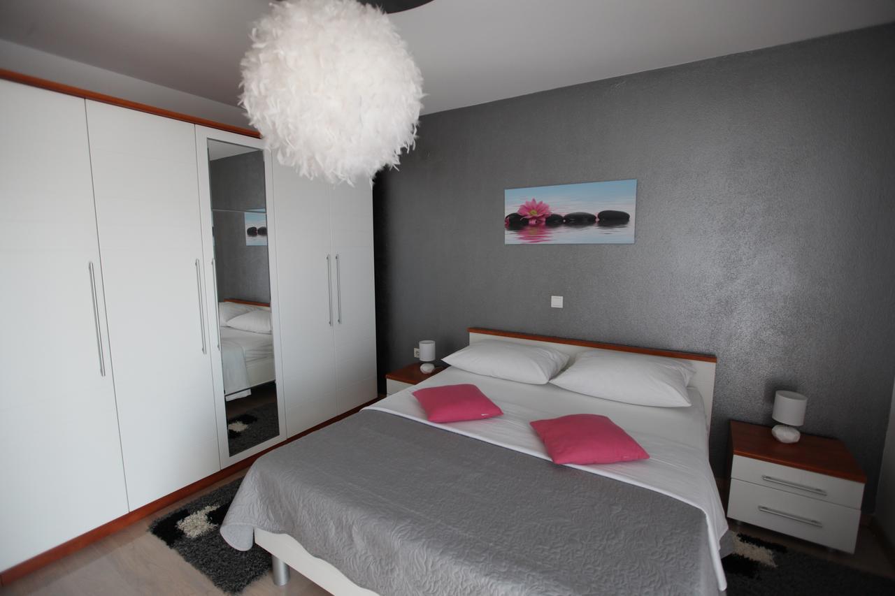 Ana & Marija Apartment คาชเตลา ภายนอก รูปภาพ